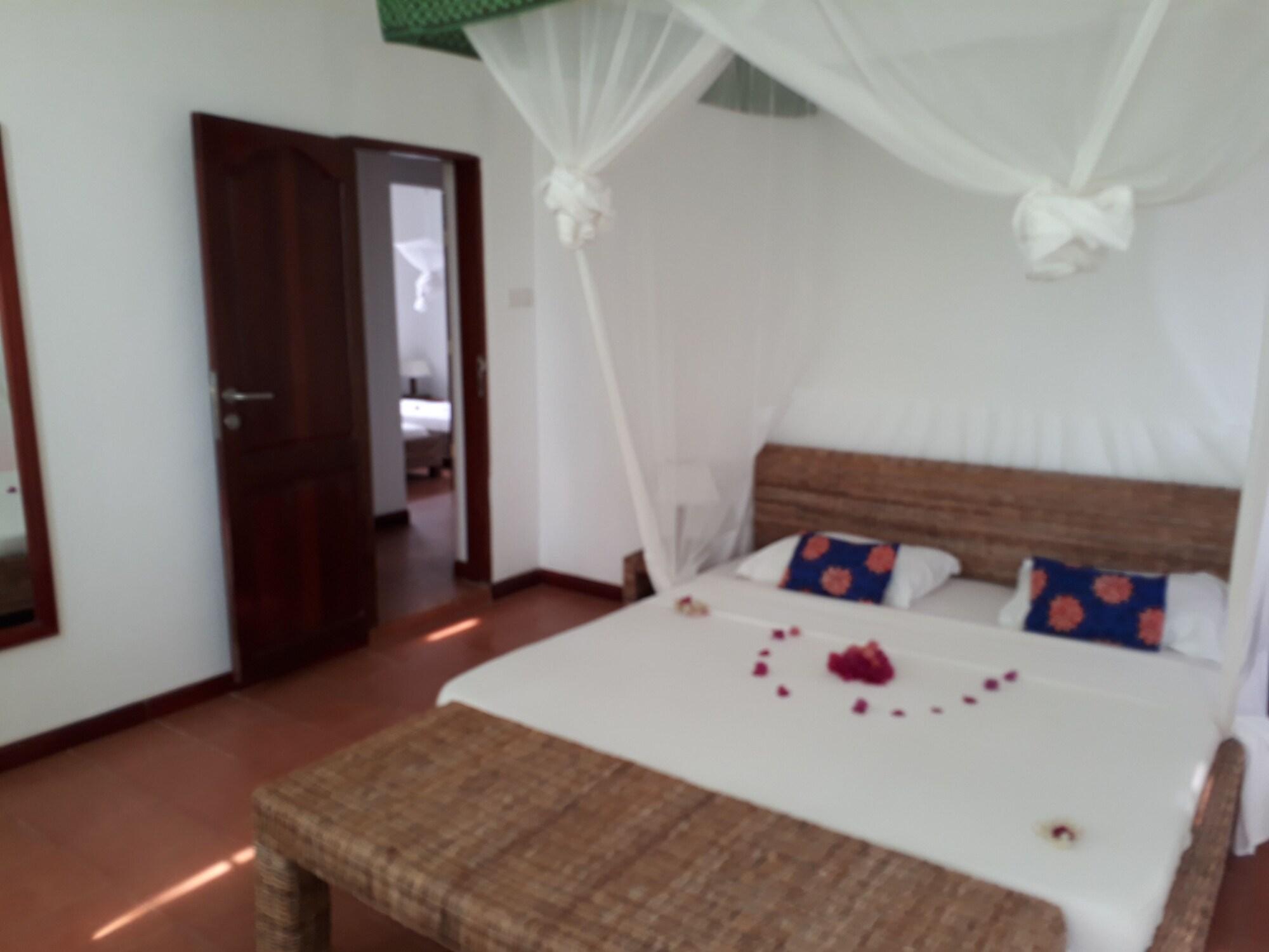 Albatross Ocean View Hotel Dongwe Exterior foto