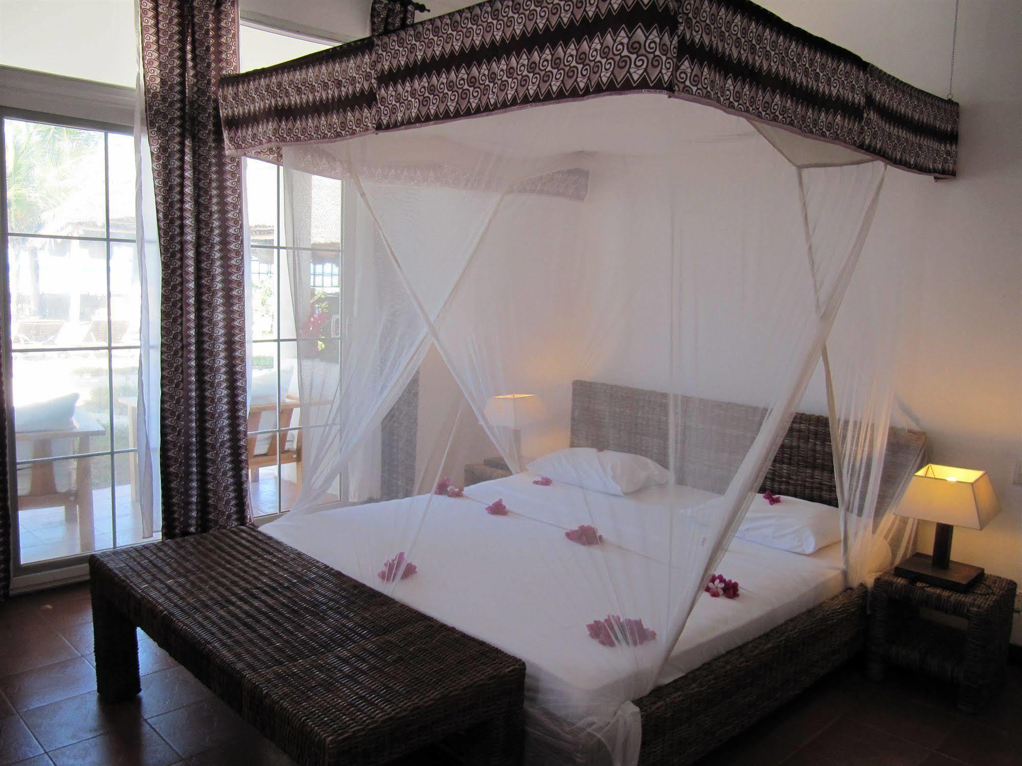 Albatross Ocean View Hotel Dongwe Exterior foto
