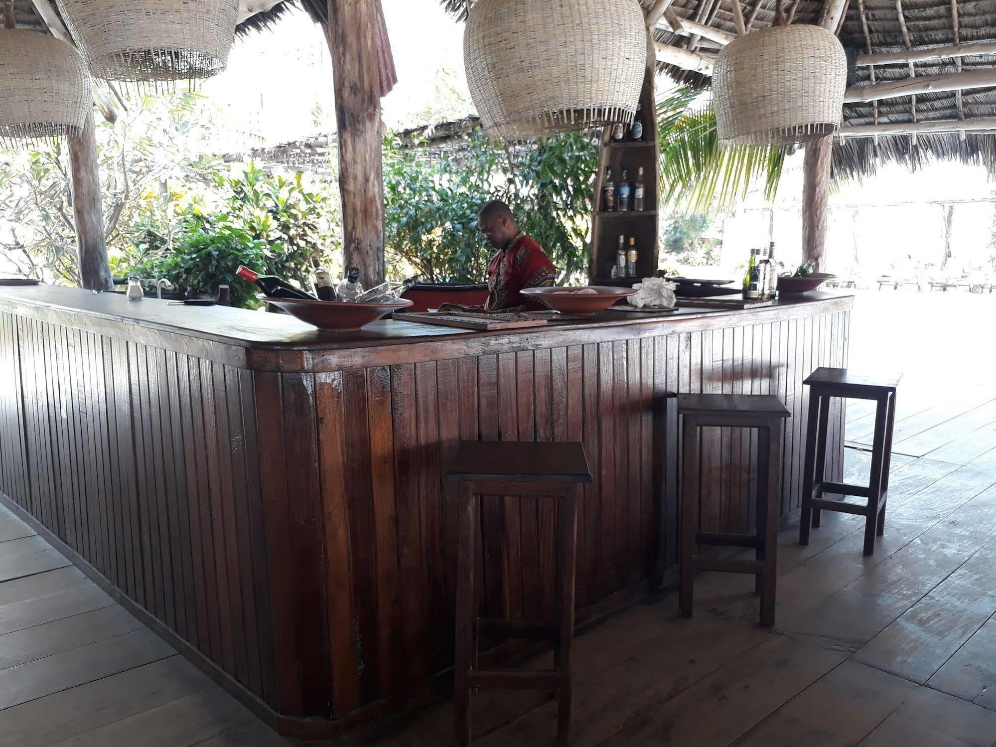 Albatross Ocean View Hotel Dongwe Exterior foto